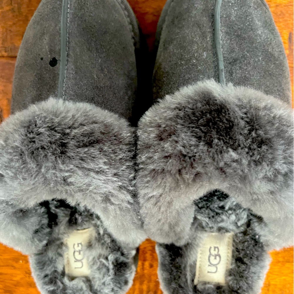 UGG Women Disquette Slipper Grey Fur Slide Size 8